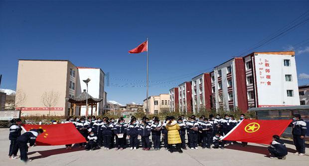 中国又一高科技实现突破，各国发来贺电，未来将改变交通方式游戏画面